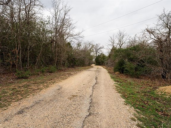 3rd image of 191 Clydesdale Dr