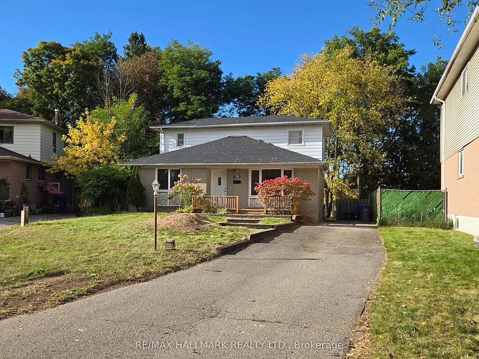 46 Collins Cres