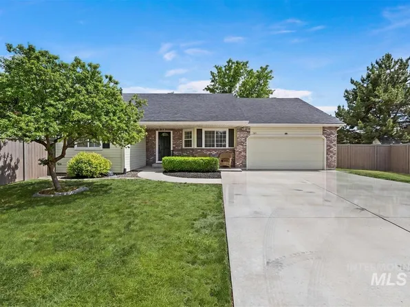 389 W Bosanka Dr, Eagle, ID 83616