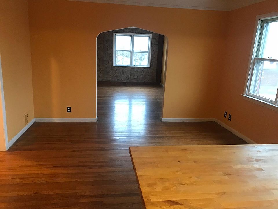 2462 Florian Ave, Hamtramck, MI 48212 Zillow