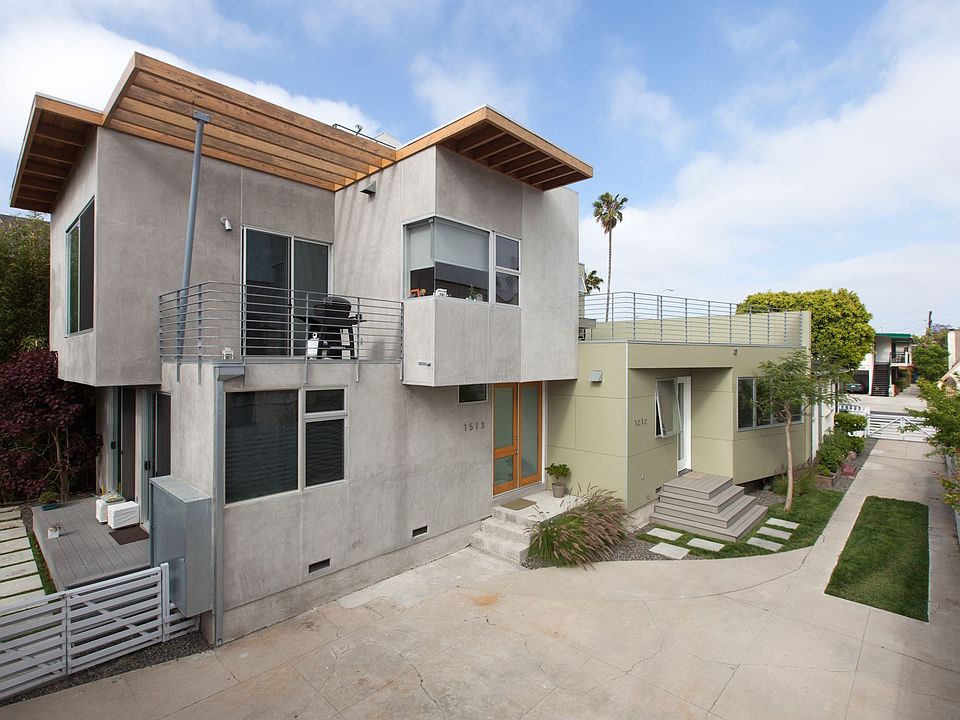 interior courtyard + driveway