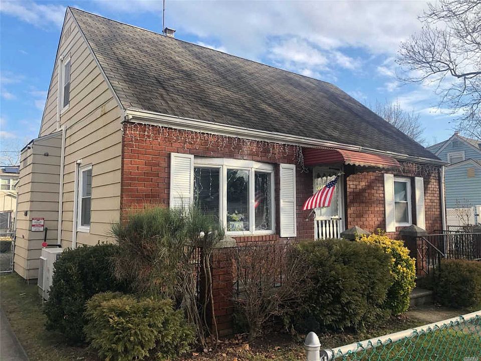 2nd image of 4731 166th St