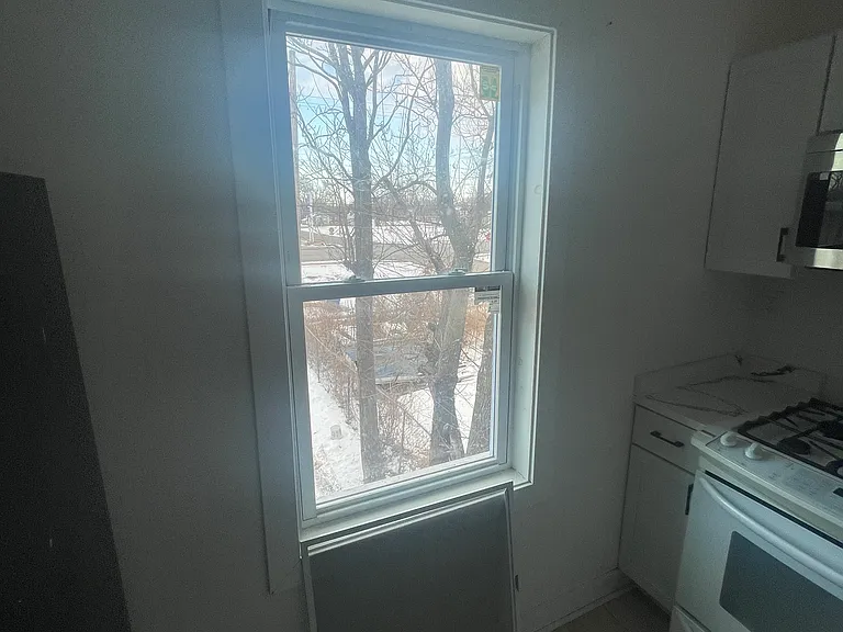2385 Washington St #4 — Photo 10