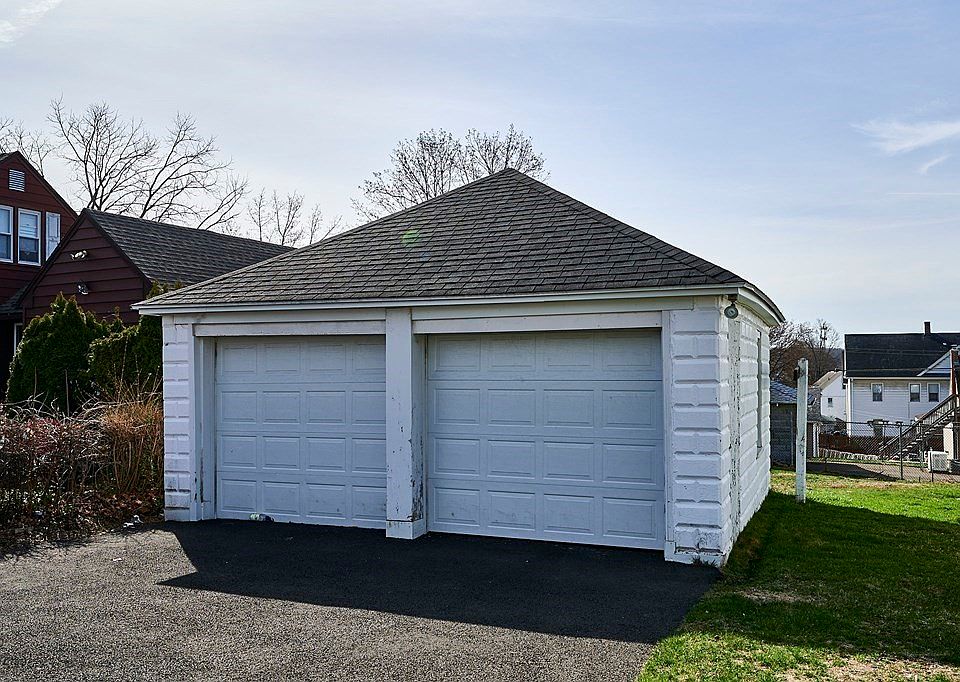 52 Prospect St, Ludlow, MA 01056 Zillow