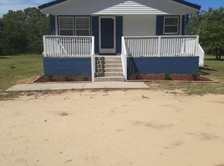 491 Burke Rd, Raeford, NC 28376