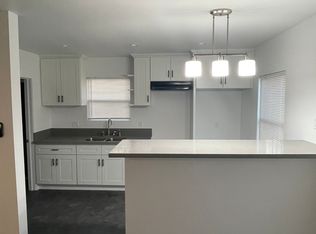 428 E Oaks St, Compton, CA 90221