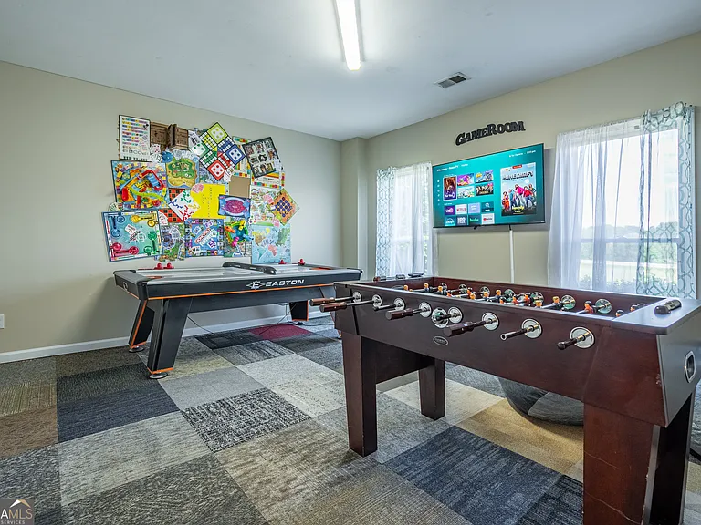 1 Carrington Dr — Photo 5