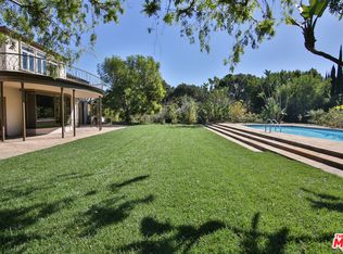 901 N Whittier Dr, Beverly Hills, CA 90210