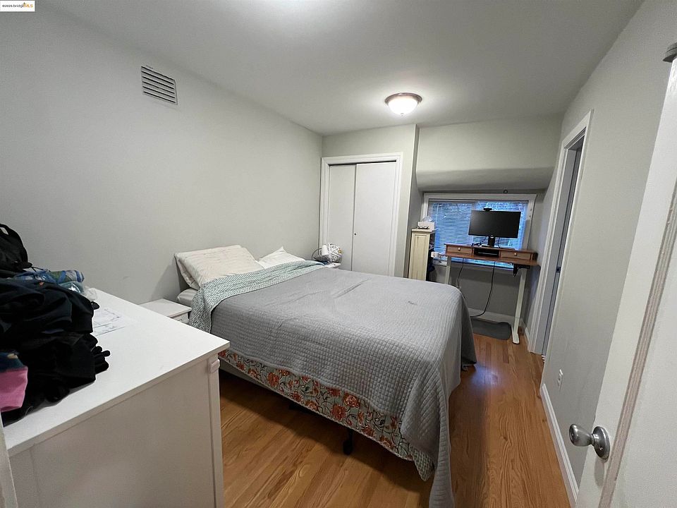 2nd image of 1532 Milvia St #1