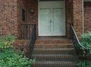 102 Dabney Rd, Cary, NC 27511