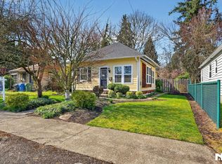1065 22nd St NE, Salem, OR