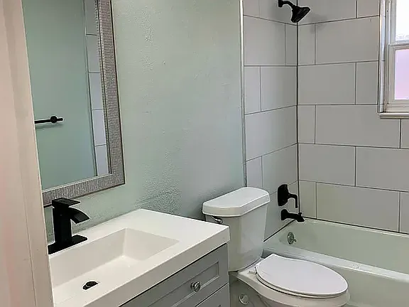 2 bed, 1000 sqft, $2,000 — Photo 4