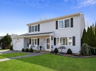 405 Mamie Dr, Brick, NJ 08723