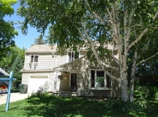 229 W Factory St, Seymour, WI 54165