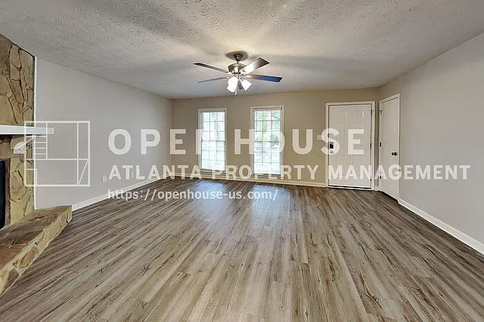 3 bed, 2.0 bath, 1448 sqft, $1,875 — Photo 4