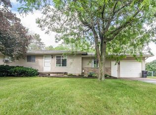 1536 Wade Dr, Lapeer, MI 48446
