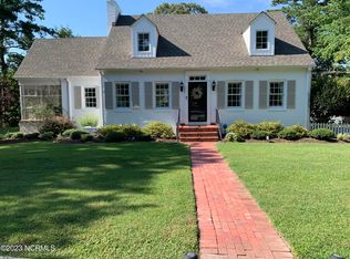 902 W Queen St, Edenton, NC 27932
