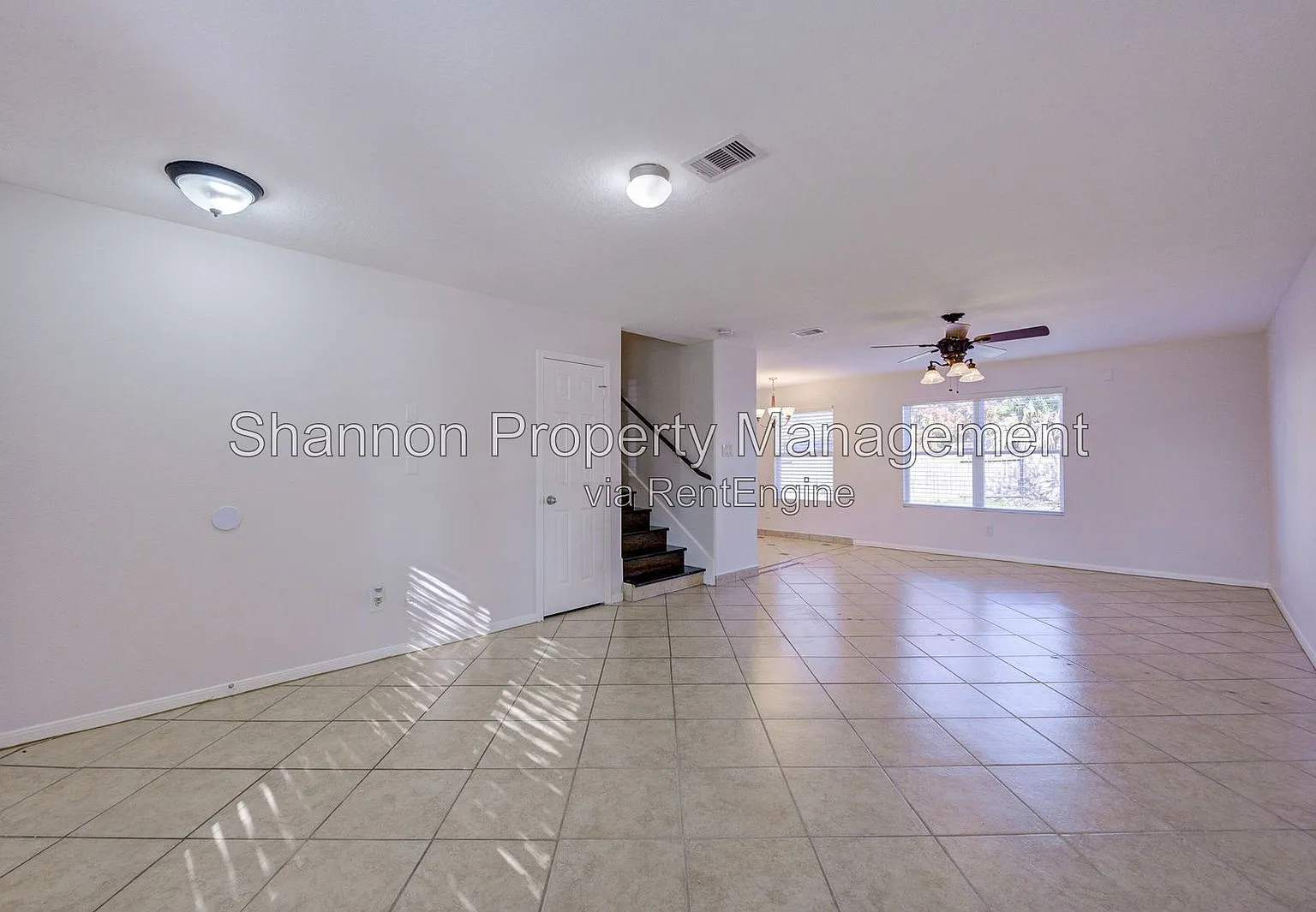 4 bed, 2.5 bath, 2008 sqft, $1,800 — Photo 4