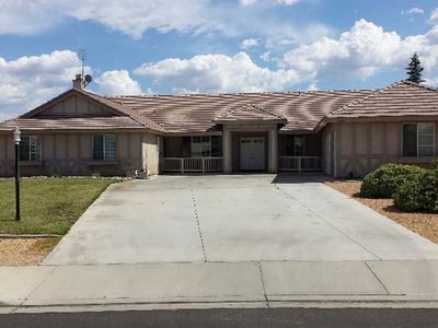 19601 Tuluka Ct, Apple Valley, CA, 92308