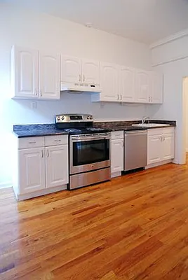 Rented by WAM Partners - William Moses Co. | media 4