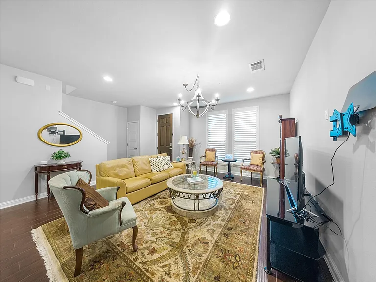 13800 Lyndhurst St #324 — Photo 6