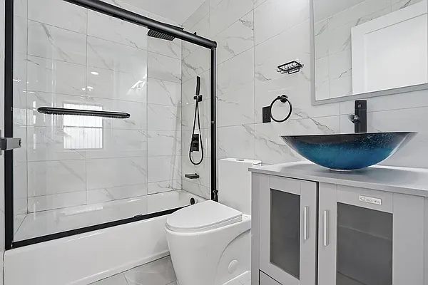 Bathroom, photo 3