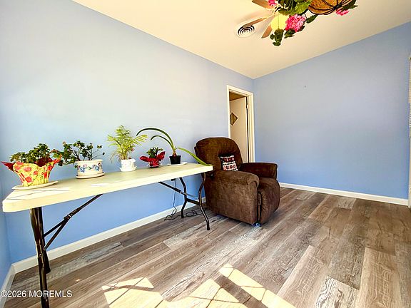 5th image of 401 Highland Drive #A
