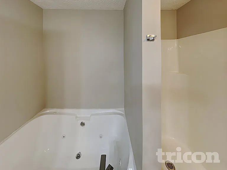 66 Justin Dr — Photo 8