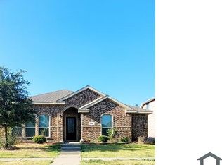 636 Austin Ln, Lavon, TX 75166