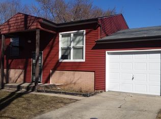 210 Liberty Blvd, Machesney Park, IL 61115