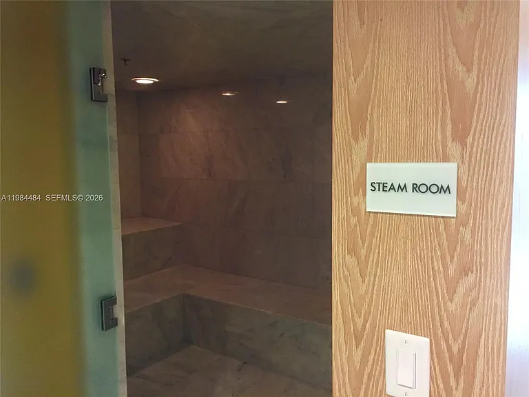 400 Sunny Isles Blvd #1105 — Photo 31