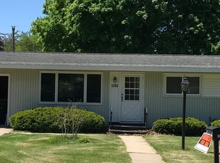 1111 S 5th St, Prairie Du Chien, WI 53821