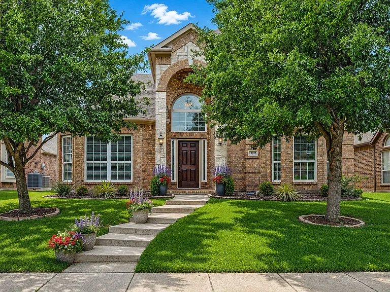 13075 Janet Dr — Photo 3