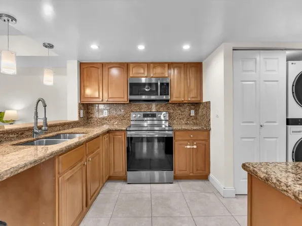 9022 W Atlantic Boulevard #213, Coral Springs, FL 33071