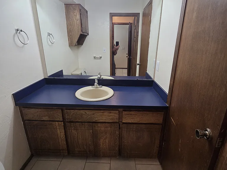 9021 Roxbury Ter — Photo 15