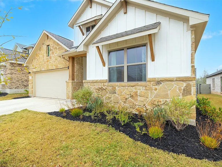 1117 Spring Gulch Ln — Photo 3