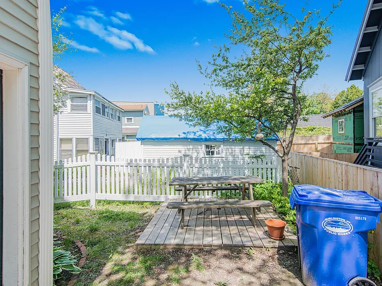 Outdoor space shared with one other unit.