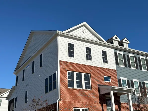 515 Gateway Townes Blvd, Wake Forest, NC 27587