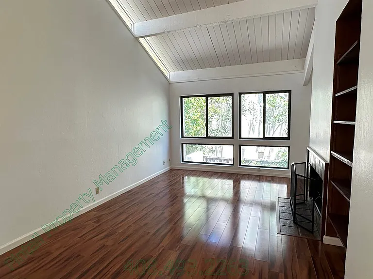 802 Kingfisher Ter — Photo 40