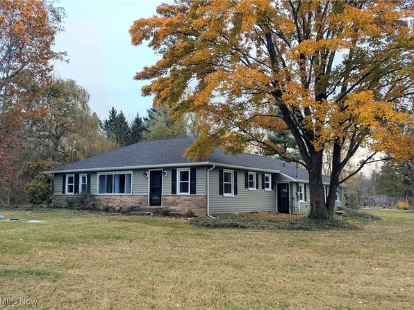 13251 Hickory St, Chesterland, OH 44026