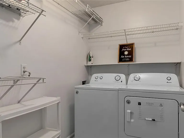 1817A Hardman Ln — Photo 22