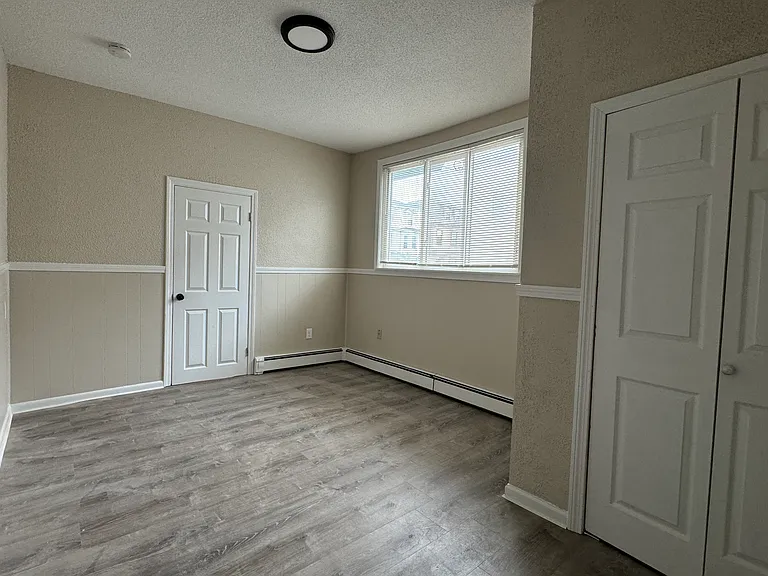 202 Saratoga St #1 — Photo 5