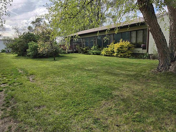 2nd image of 141 Heather Ave