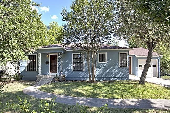 1st image of 114 Devonshire Dr
