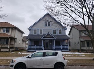 407 N 29th St, Milwaukee, WI 53208