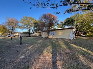 306 Bounding Main St, Gun Barrel City, TX 75156
