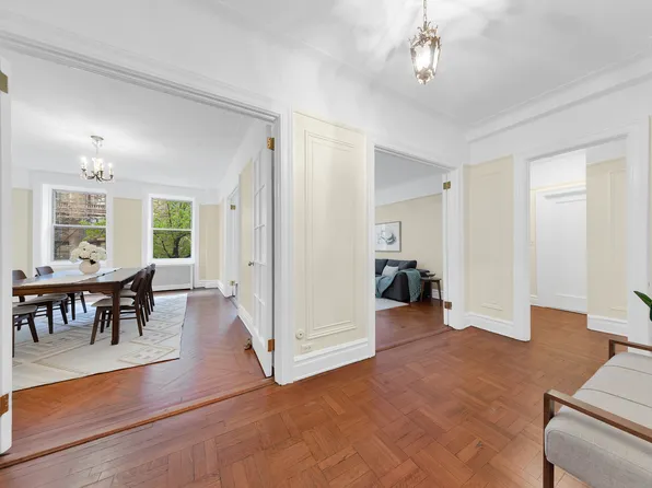 505 West End Avenue image 4 of 13