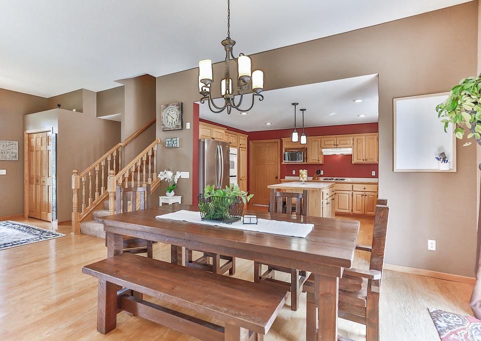 1st image of 1934 135th Ln NE