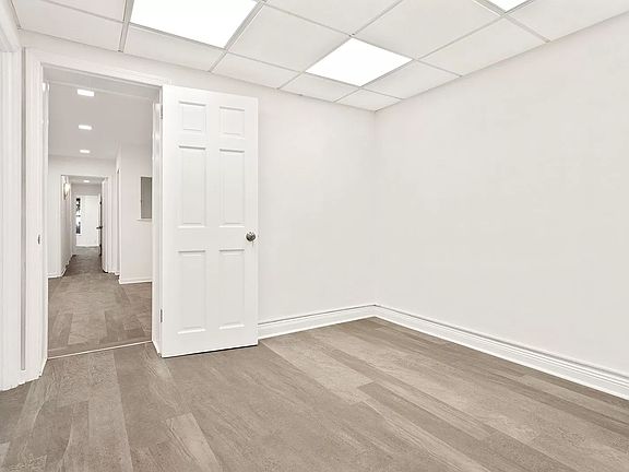 5th image of 71 8th Ave #9