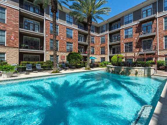4th image of 2660 Augusta Dr APT E311